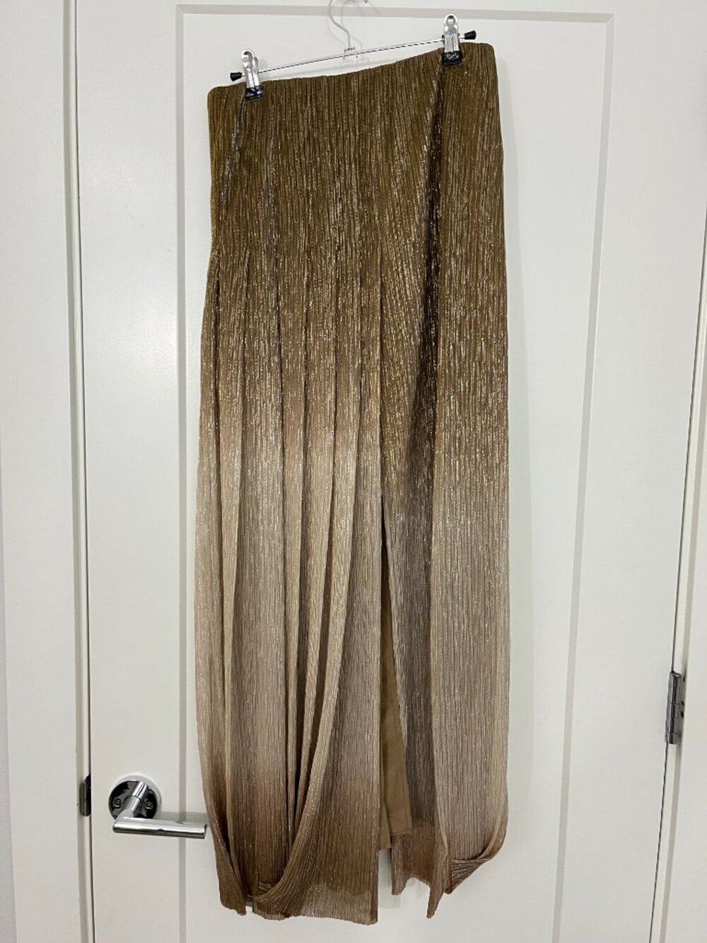 New Reiss Size 2 Gold Champagne Ombré Emmeline Metallic Pleated Maxi Skirt NWT - Picture 3 of 16